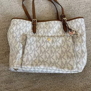 Michal Kors cream and brown bag